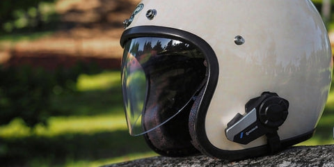 How to choose a Bluetooth headset for open face helmet?