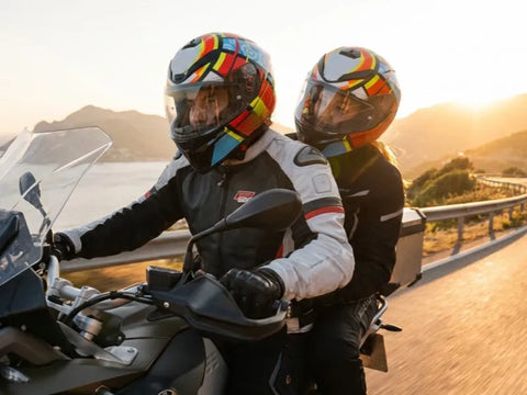 How to talk to passenger on motorcycle?